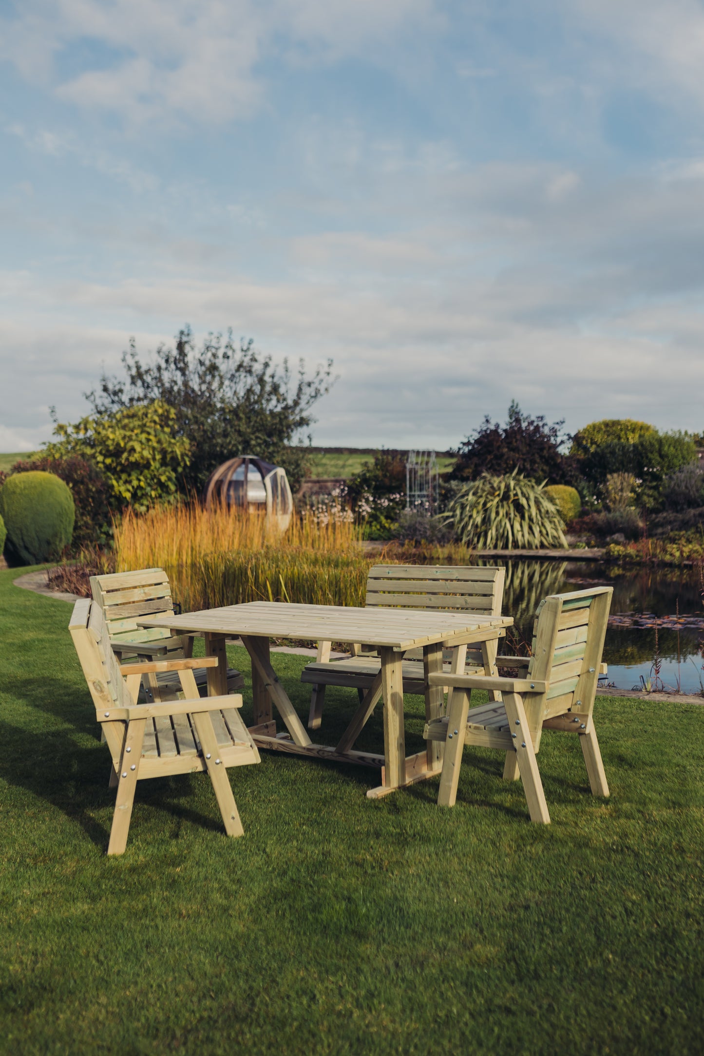 Churnet Valley 6 Seat Clover Garden Patio Dining Set with 2 Benches - main product image