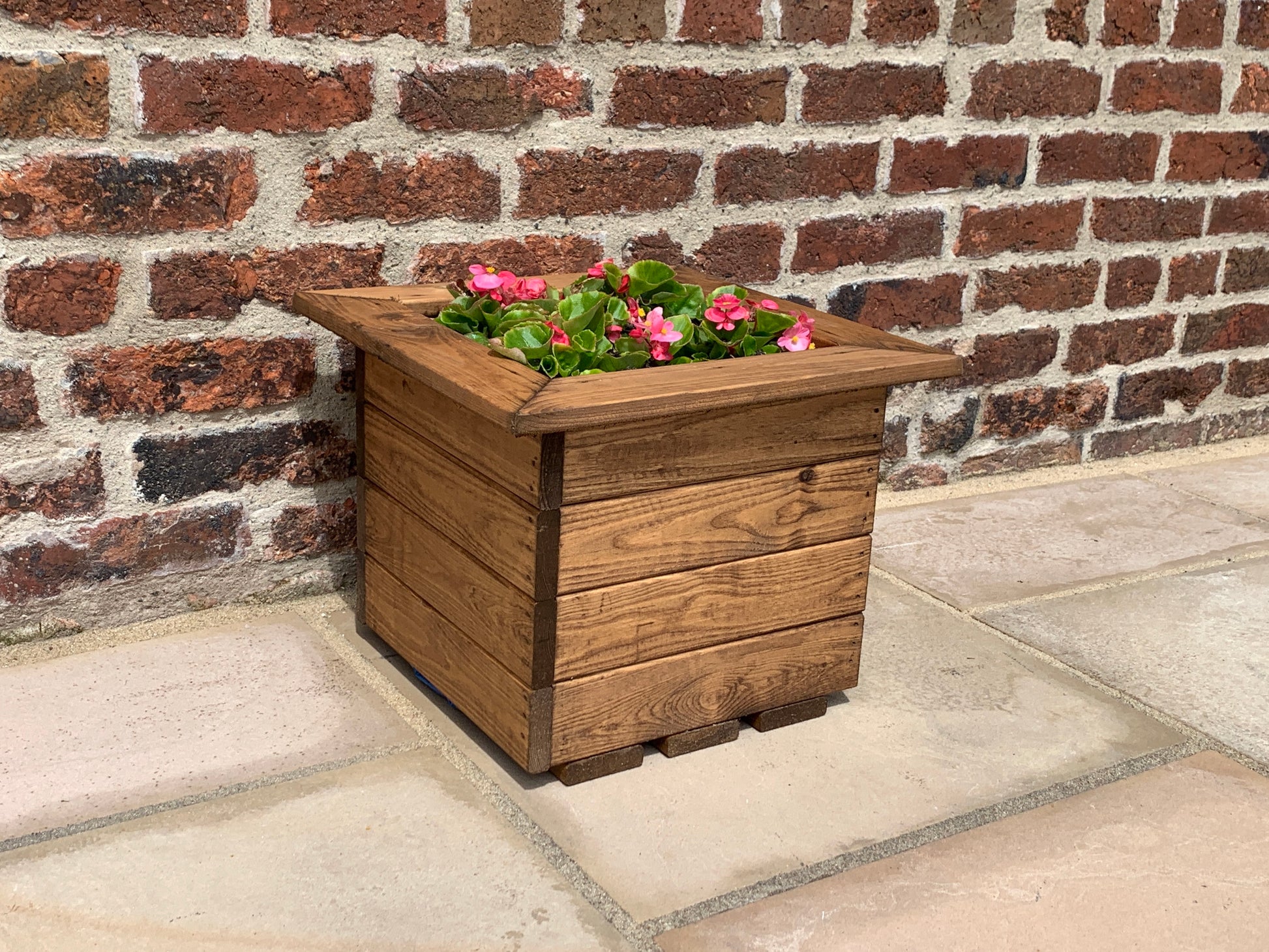 Charles Taylor Regular Square Planter - main product image