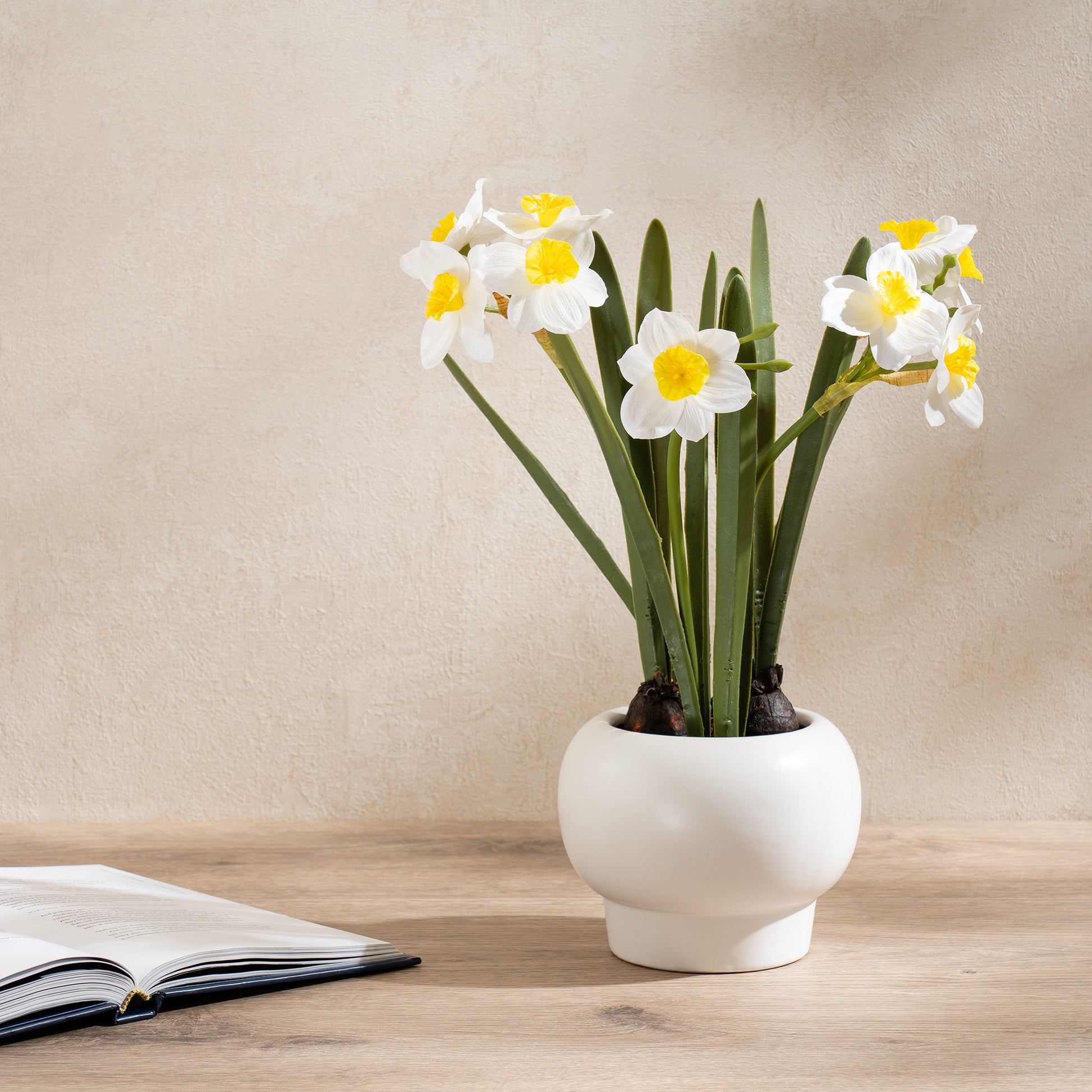 Scottish Everlastings 42cm Artificial Daffodil Spray in Ceramic Pot - main product image