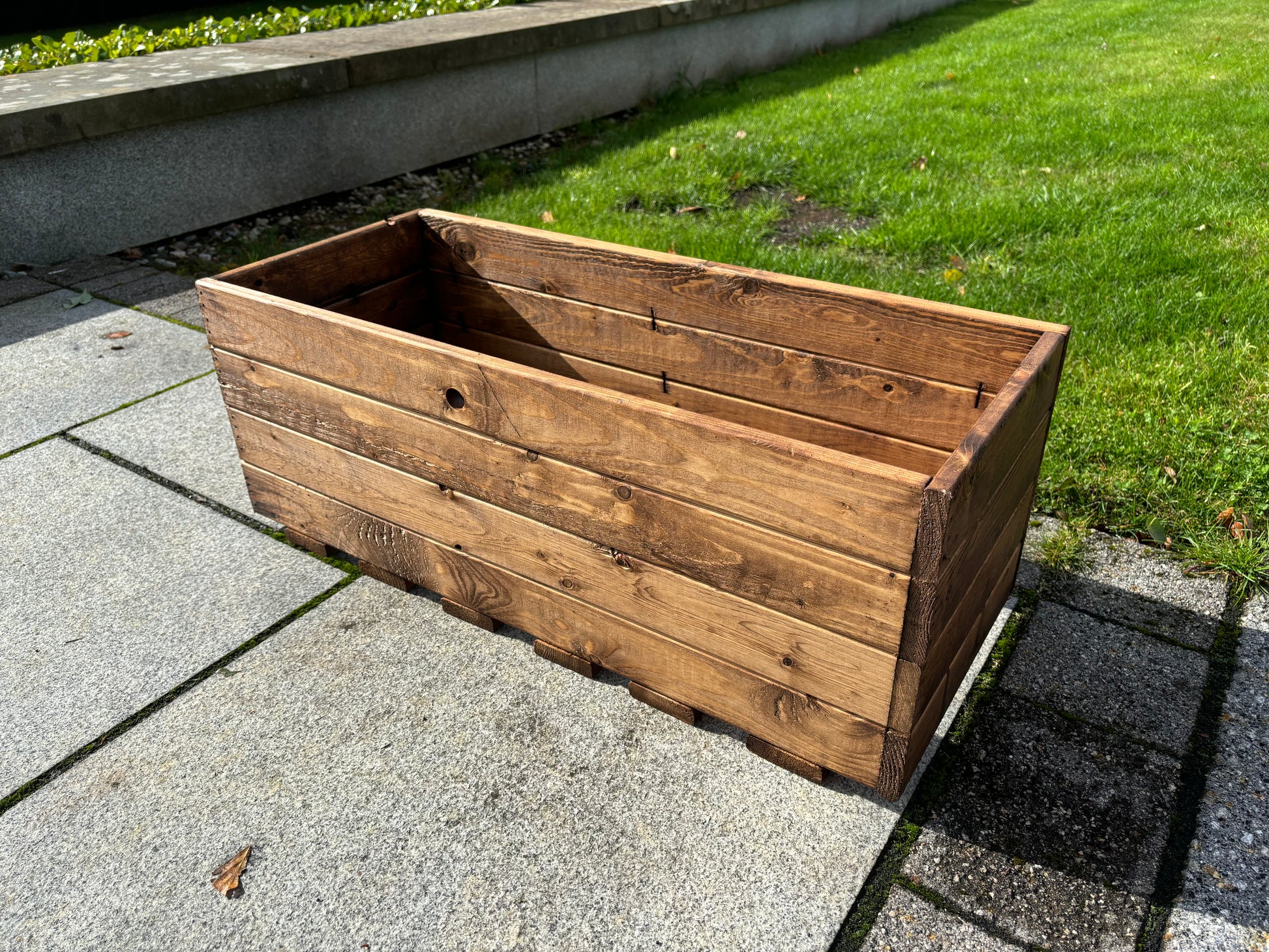 Charles Taylor Large Open Trough - main product image